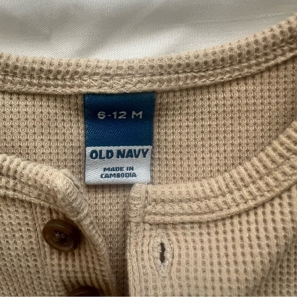 Old Navy Cozy Kids Thermal One Piece Henley in Cream Size 6-12 Months - Picture 7 of 12